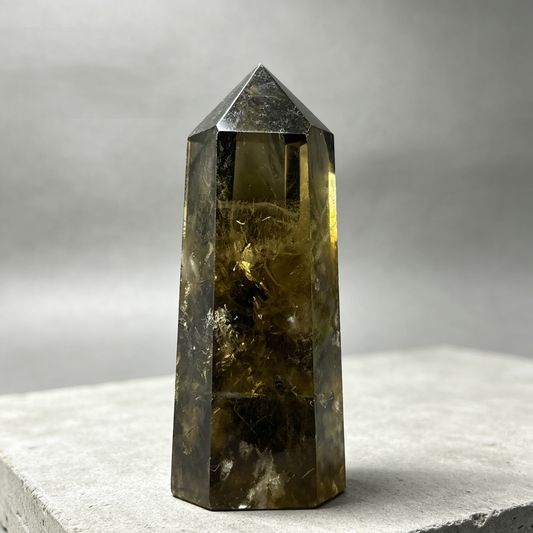Executive Shield | Premium Smoky Quartz Point (Tea Crystal)